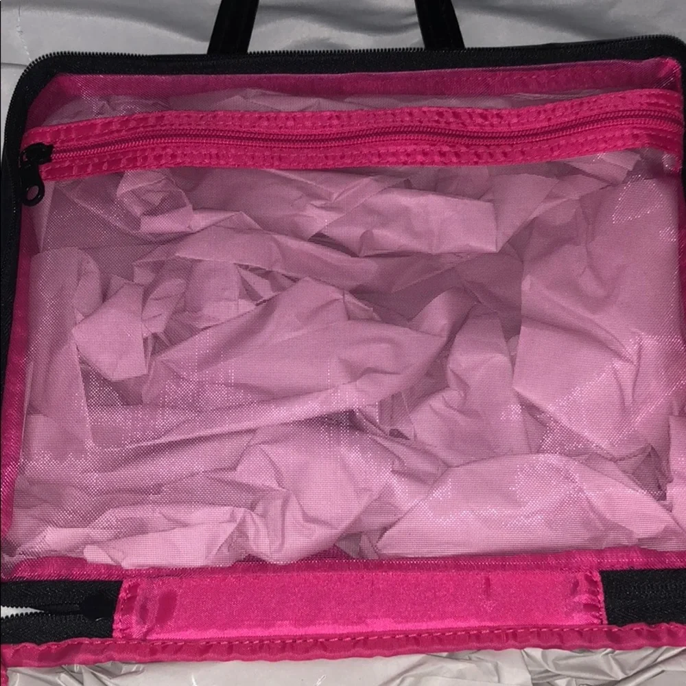 Black cosmetic case